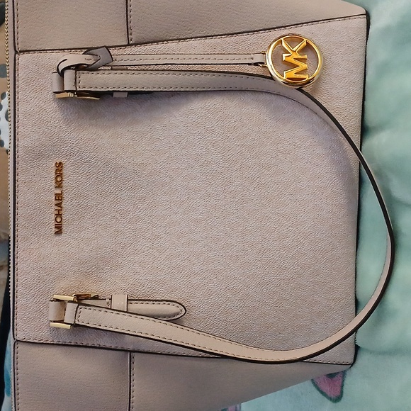 Authentic Michael Kors Jet Set Logo Tote Bag - Picture 6 of 8